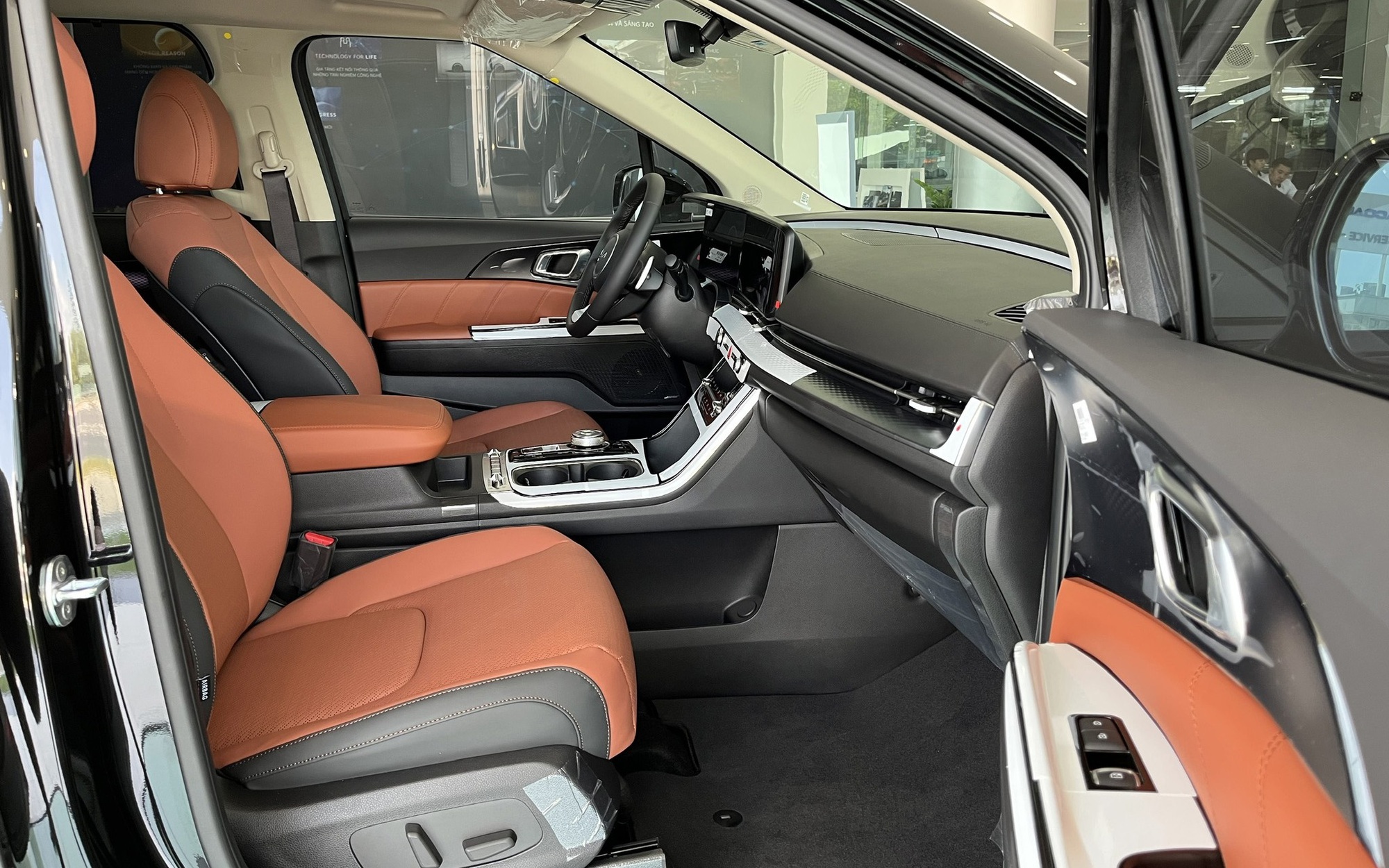 Kia Carnival - Ảnh 5.