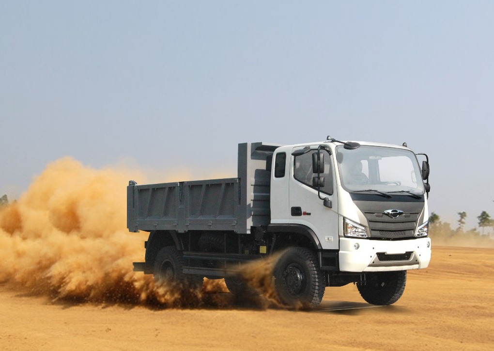 VEAM Motor đấu giá xe tồn kho, đẩy nhanh tiến độ hoàn thiện giao xe khách hàng - 2