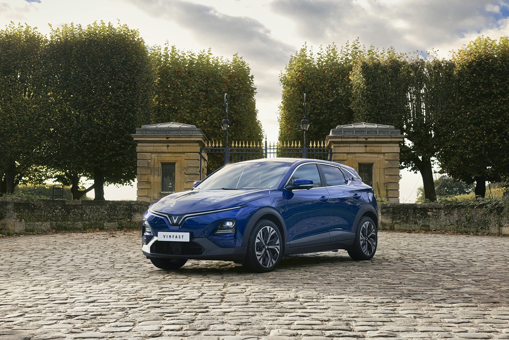 VinFast bàn giao hơn 20.000 ô tô trong tháng 10 - 3