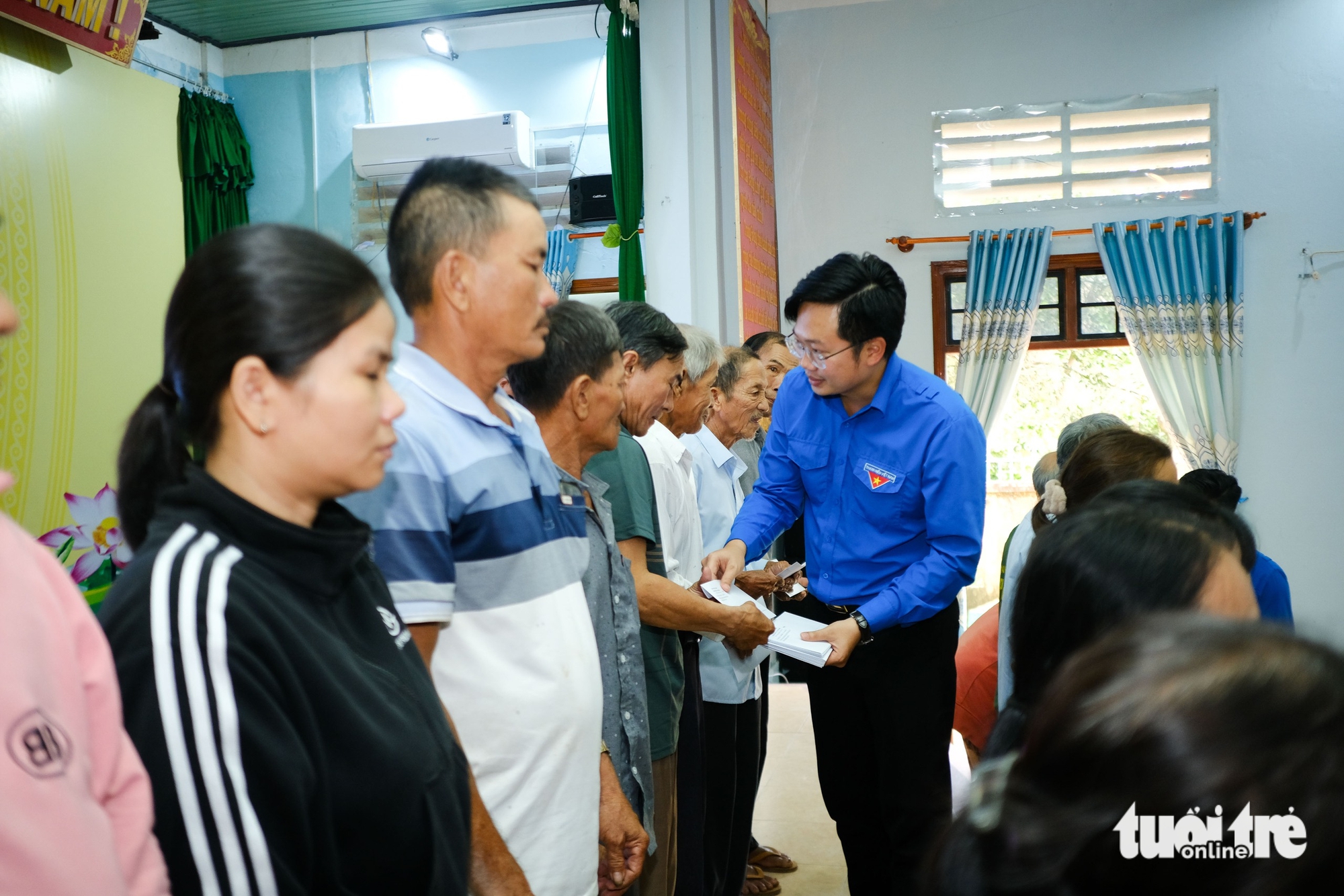 Thanh thiếu nhi TP.HCM gói ghém ân tình, gửi trao đồng bào tả tơi nơi tâm bão - Ảnh 10.