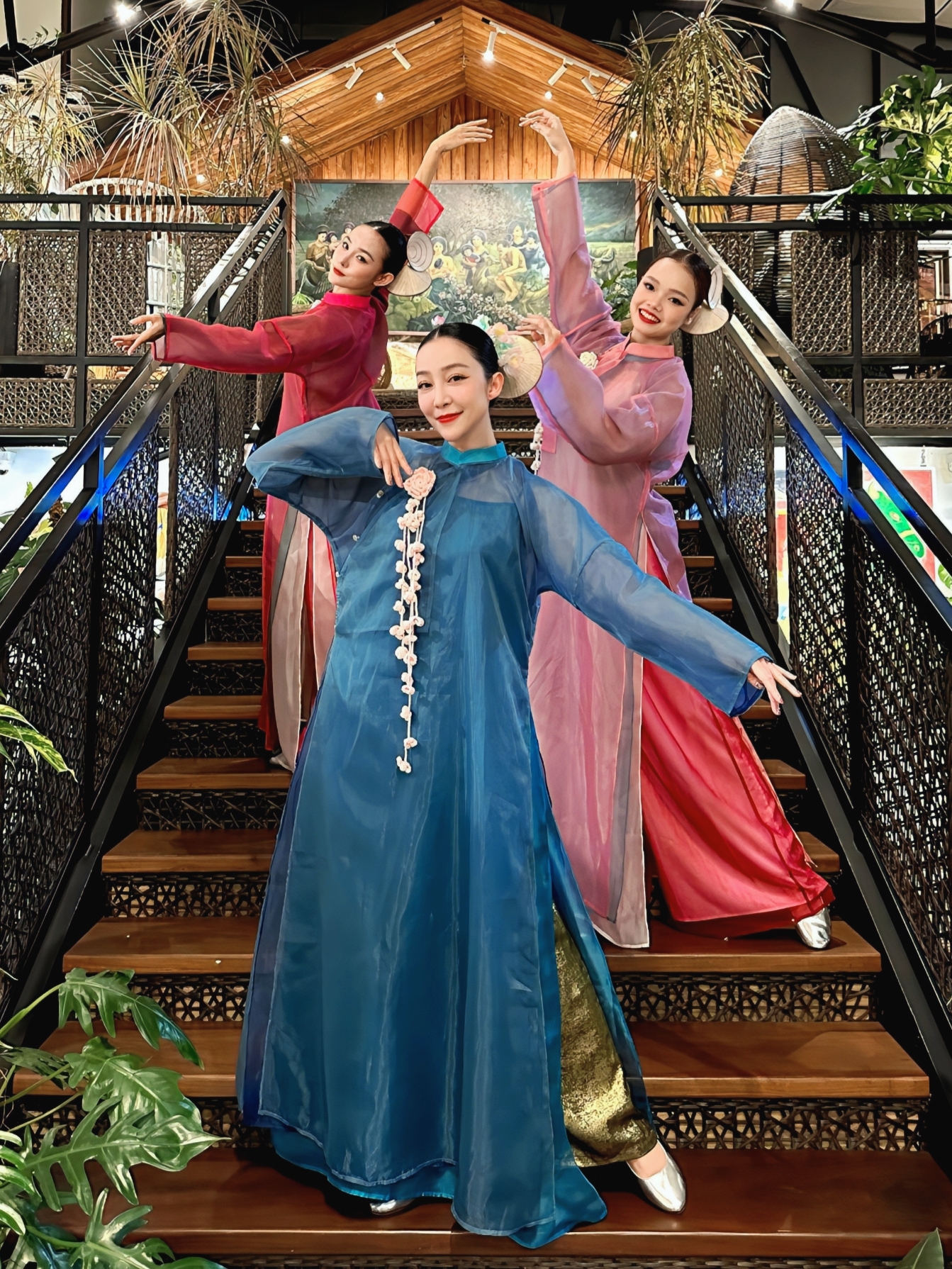 Drama áo dài 6 triệu của DINGDANG: Người review chỉ đi thuê, brand không tìm được tiếng nói chung với khách- Ảnh 29.