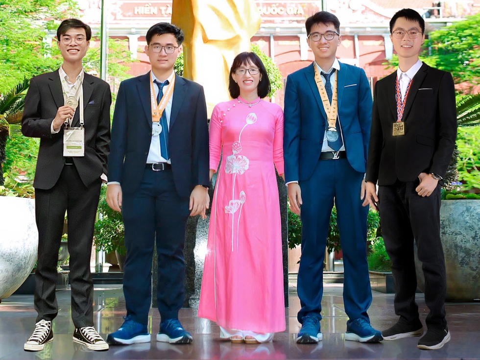 Bí quyết chọn nhân tố tạo đột phá trong kỳ thi IBO của nữ giáo viên xứ Huế - 4