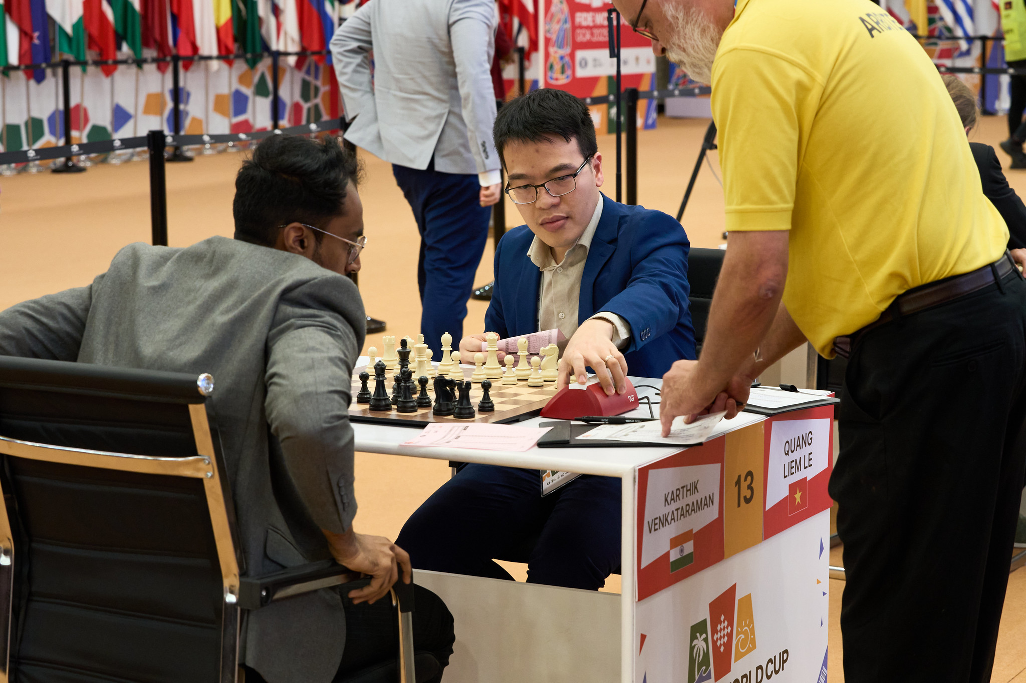 Lê Quang Liêm lập kỳ tích vào vòng 5 World Cup cờ vua - Ảnh 4.