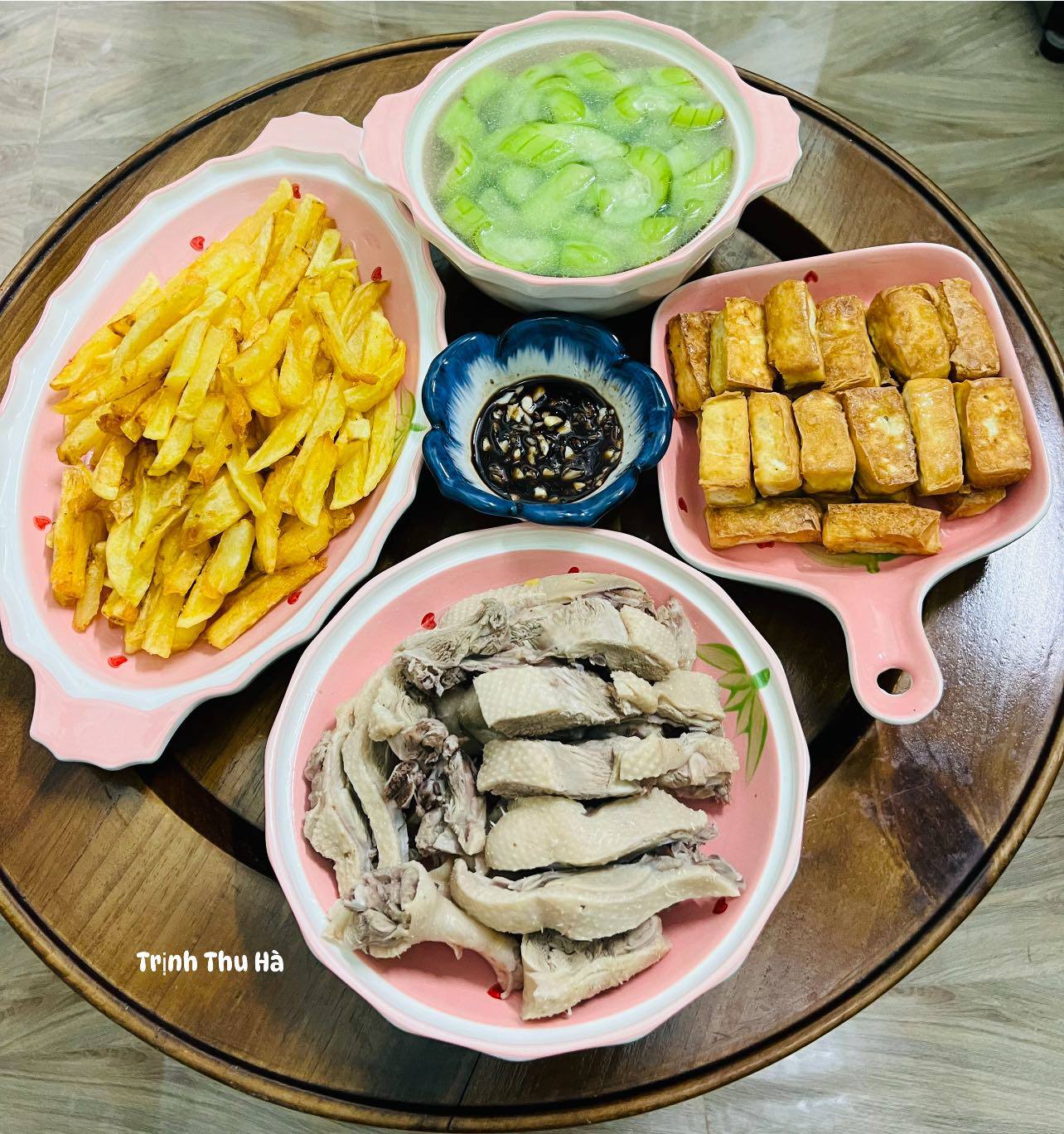 Canh mướp - Đậu rán - Vịt luộc - Khoai tây chiên