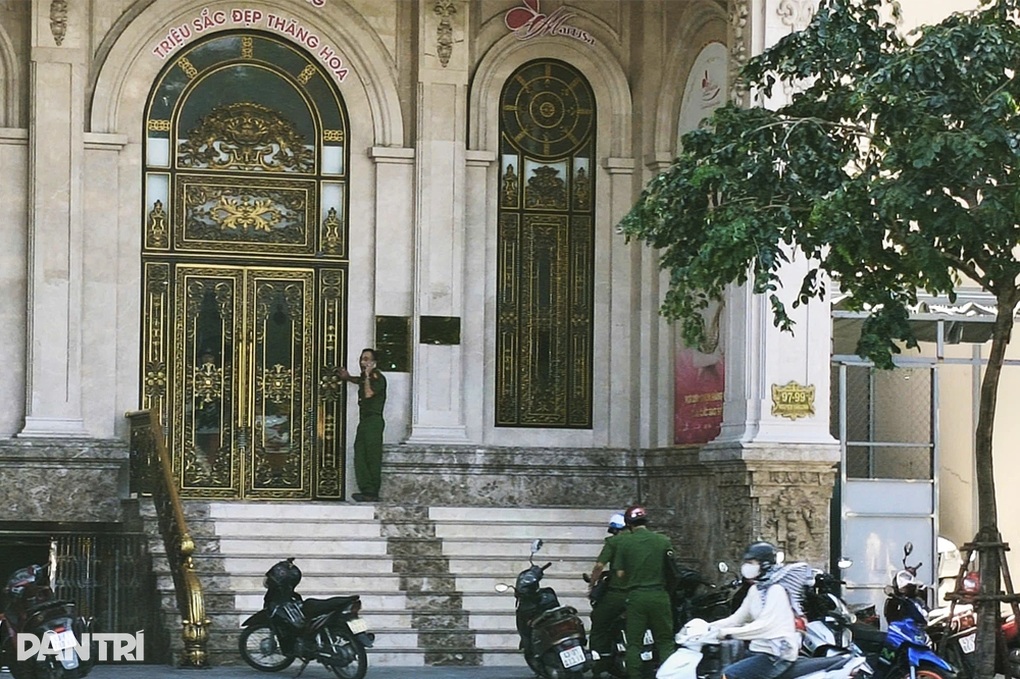 Cảnh sát có mặt tại hàng loạt thẩm mỹ viện Mailisa trên cả nước - 7