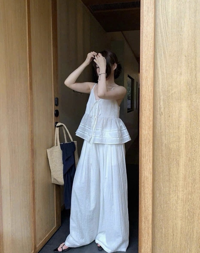 Vải đũi trở lại, nâng tầm phong cách cho ngày giao mùa tinh tế - Ảnh 6.