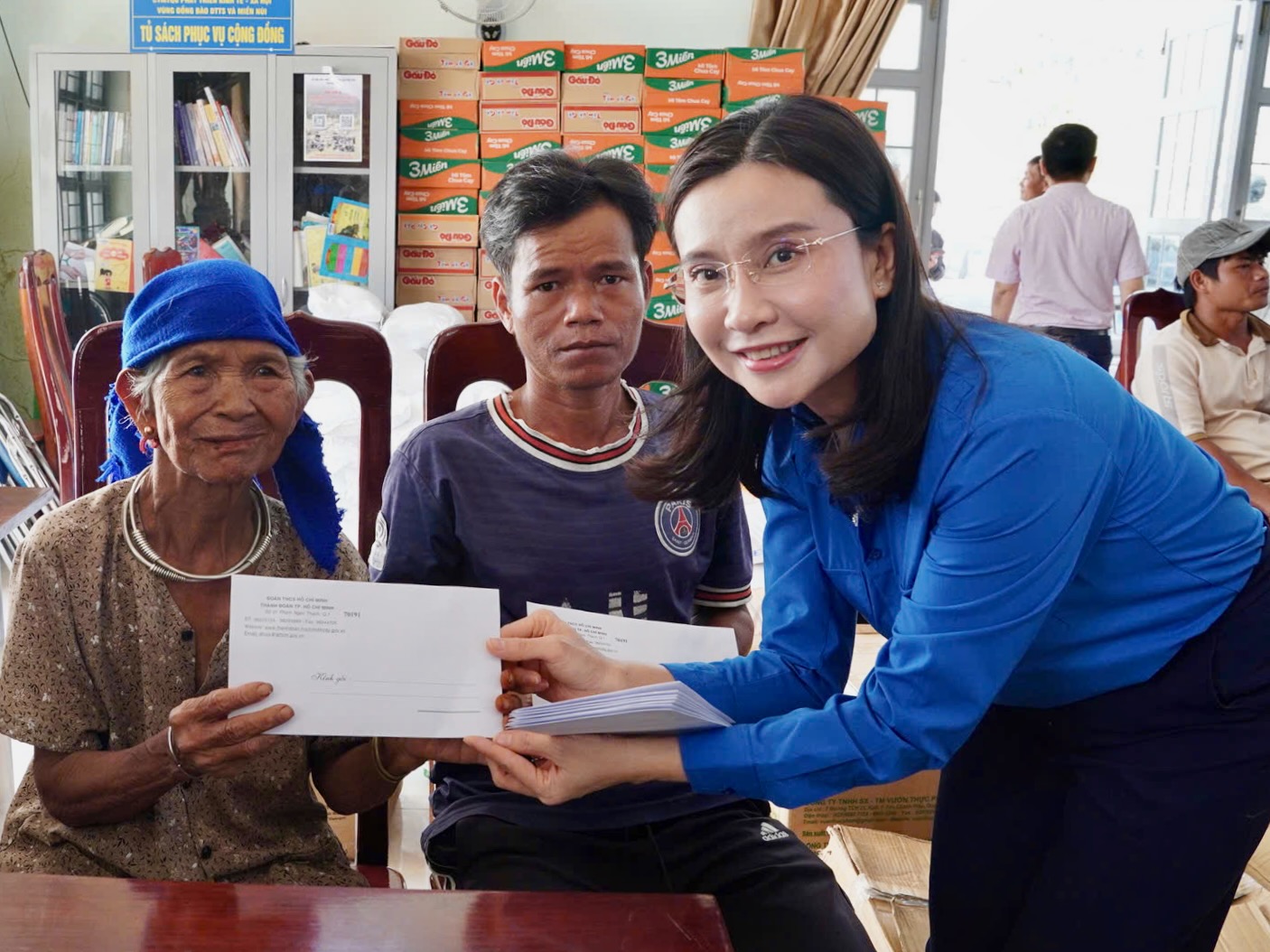 tặng quà - Ảnh 4.