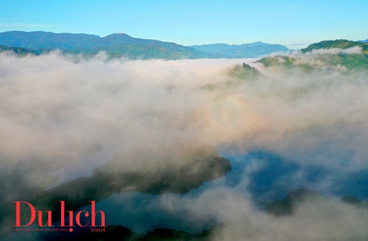 Vẻ đẹp thơ mộng vùng lòng hồ Đăkđrinh trên đỉnh Trường Sơn Dông - 3