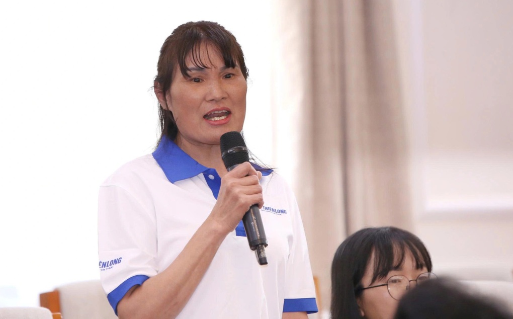 Nữ giáo viên nghẹn ngào khi bữa trưa của học trò chỉ có mèn mén và rau cải - 3