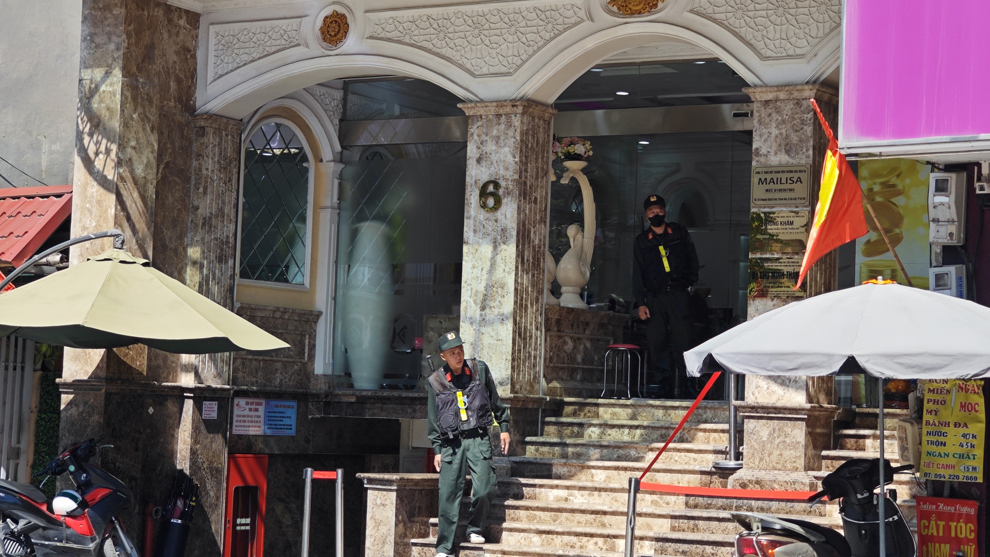 Phản ứng khó tin của khách hàng khi chứng kiến cảnh sát ập vào thẩm mỹ viện Mailisa ở TP.HCM- Ảnh 3.
