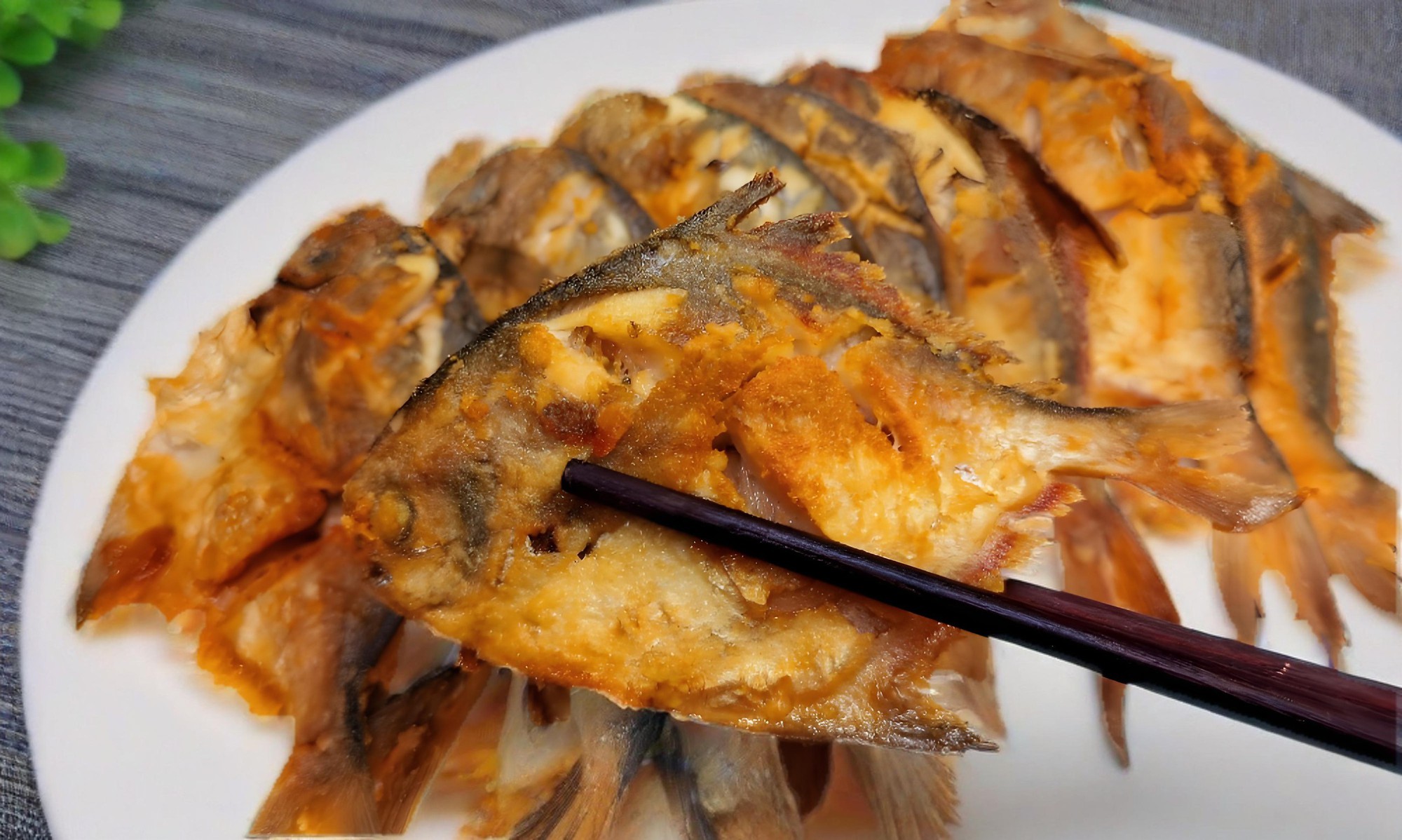 Không phải lươn hay chạch, 3 loại cá nên ăn nhiều vào mùa lạnh: Thịt nhiều ít xương, dễ tiêu và ngon quên lối về- Ảnh 9.