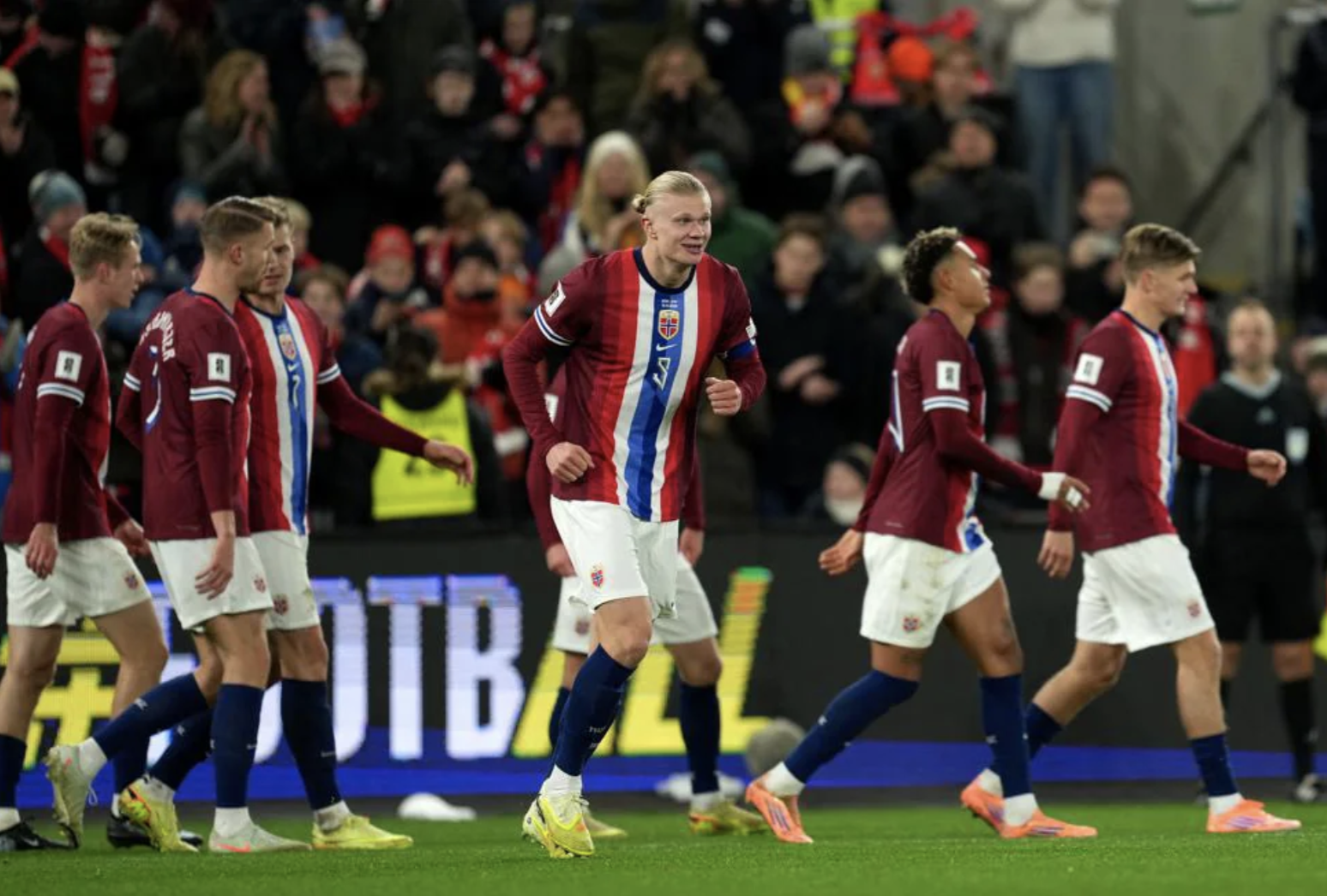 Haaland bùng nổ, Na Uy cầm chắc tấm vé World Cup 2026 - Ảnh 4.