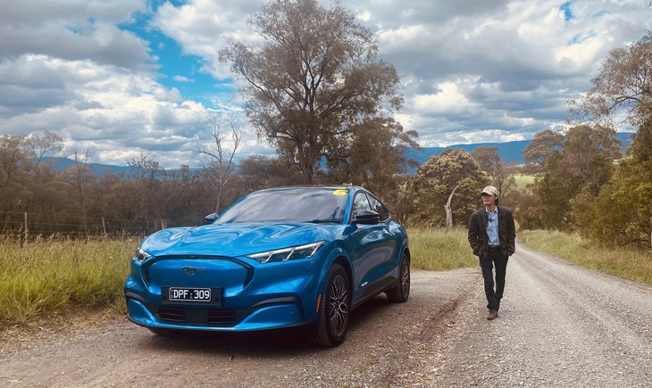 1763094202 972 Chay thu Ford Mustang Mach E Net chay khac han