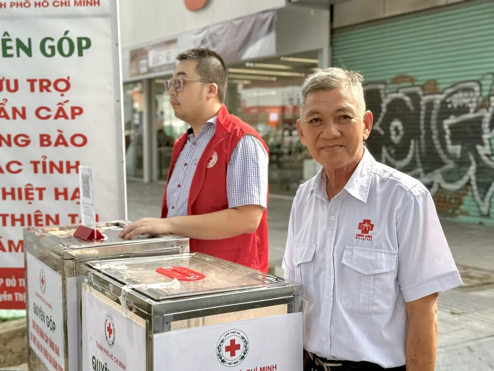 bà con vùng bão (41).jpg