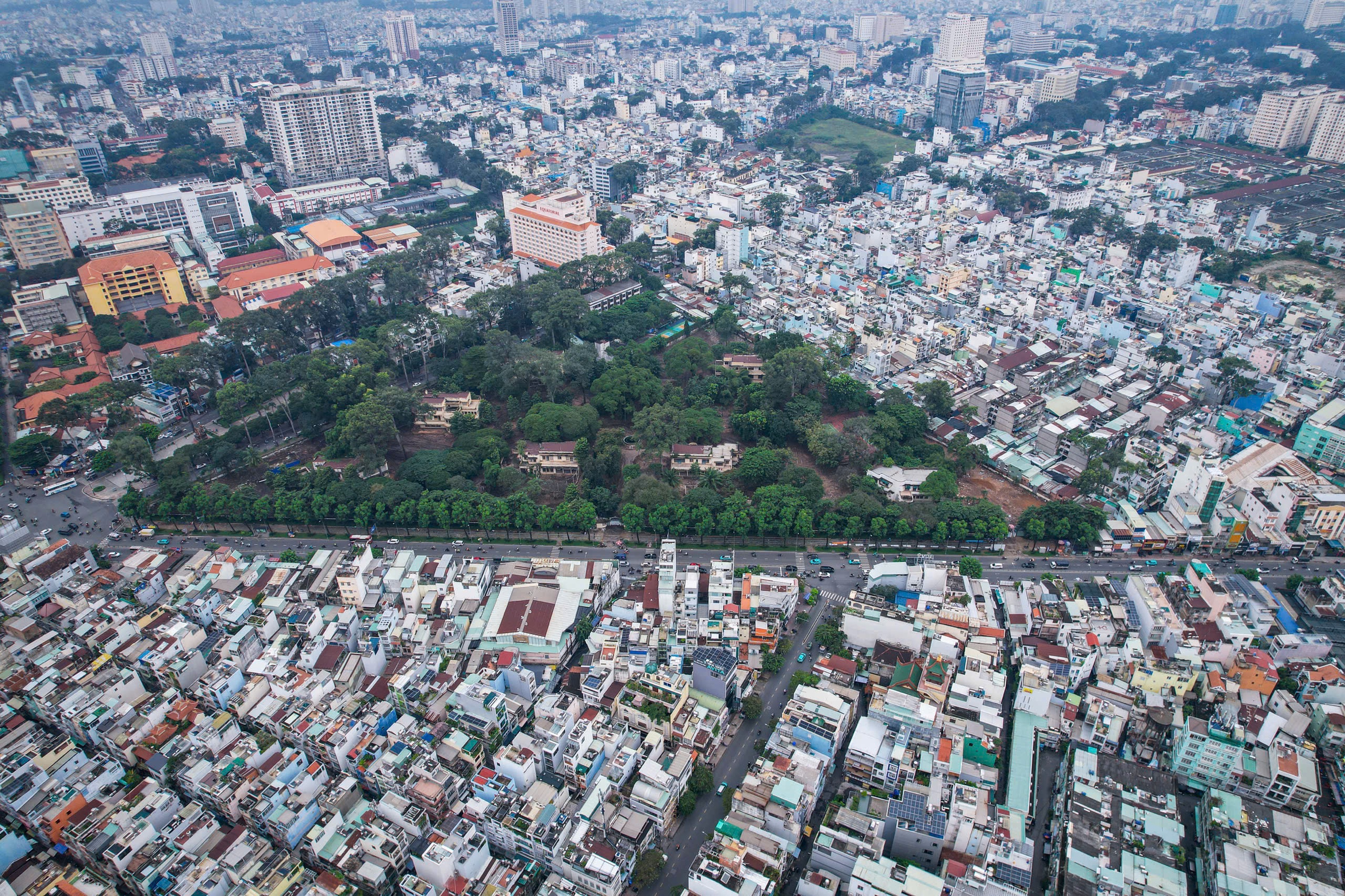 Đài tưởng niệm nạn nhân Covid-19: Biểu tượng của sự đồng lòng, kiên cường và nhân ái - Ảnh 2.