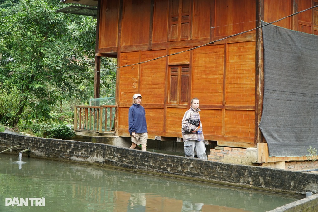 Đội xe ôm chở khách ở thung lũng và cách “trả ơn” thiên nhiên đặc biệt - 3