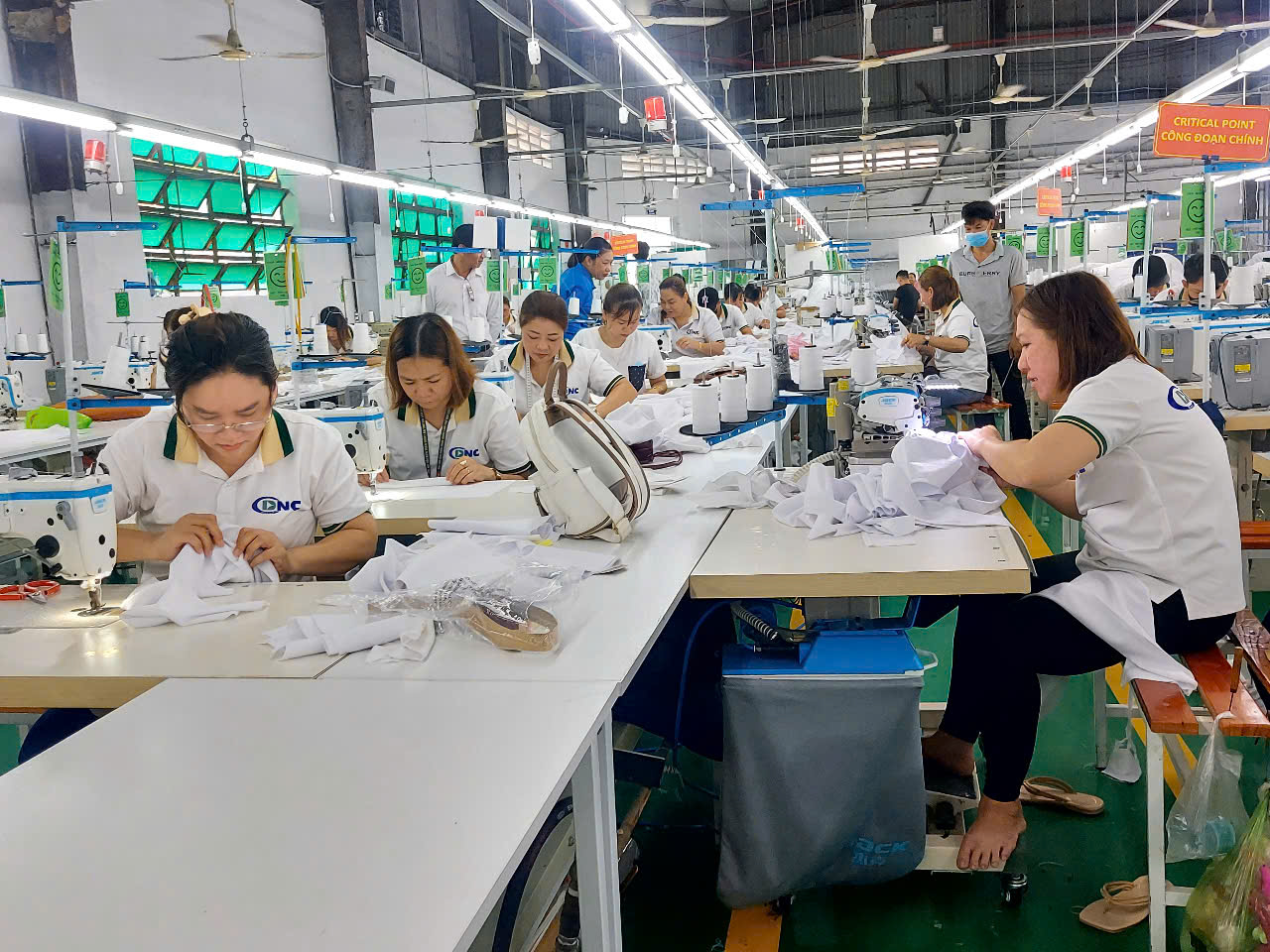 Phát huy vai trò của Công đoàn trong xây dựng giai cấp công nhân hiện đại, lớn mạnh - Ảnh 2.