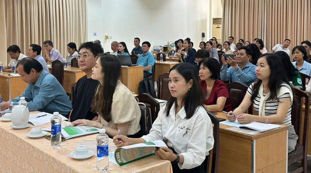 Các đại biểu tham dự hội thảo. Ảnh: THU HÀ TRÍ TUỆ NHÂN TẠO