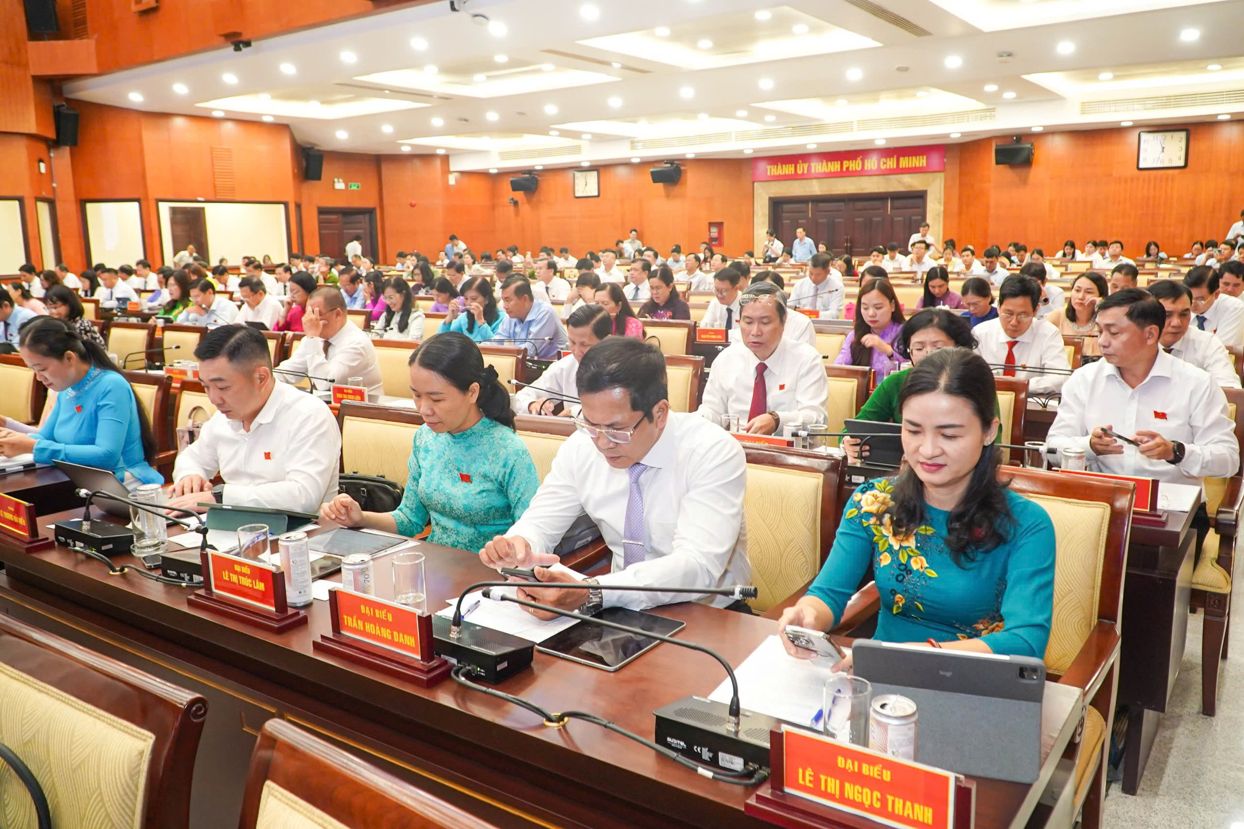 43 quyết sách thúc đẩy phát triển - Ảnh 2.