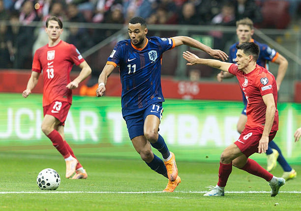 Đức thắng ấn tượng, Hà Lan hòa Ba Lan, Croatia giành vé dự World Cup - 4