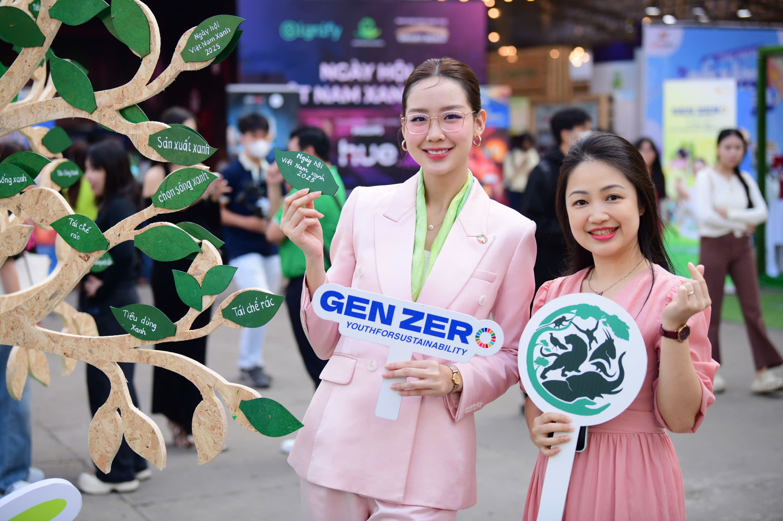 Ngày hội Việt Nam Xanh 2025 sôi động trước giờ G 5 Ngày hội Việt Nam Xanh 2025 sôi động trước giờ G - Ảnh 5.