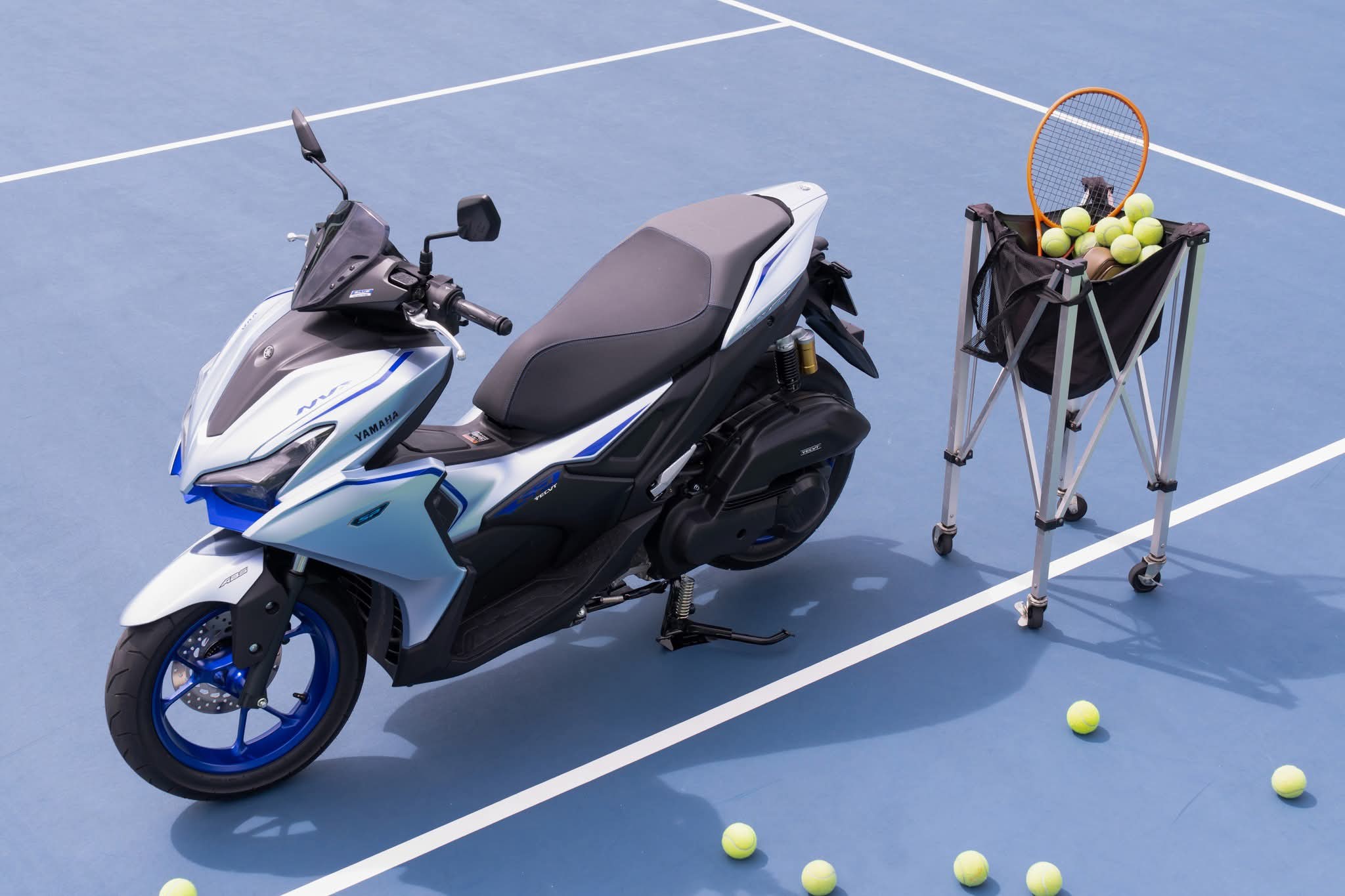 Yamaha NVX - Ảnh 11.