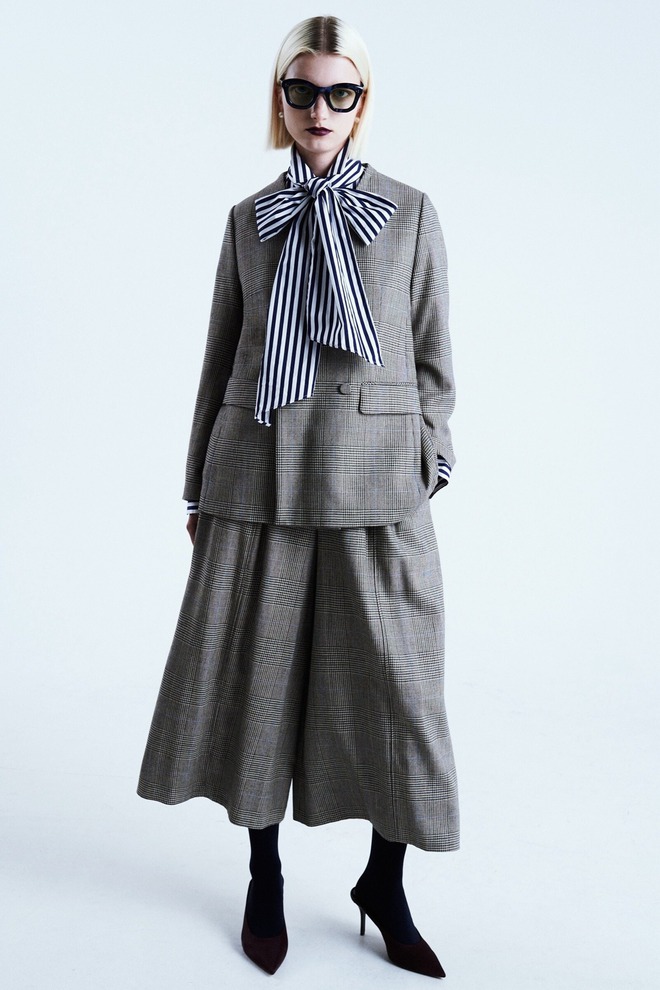 Làm chủ phong cách cổ điển với phụ kiện và khăn- Ảnh 6.