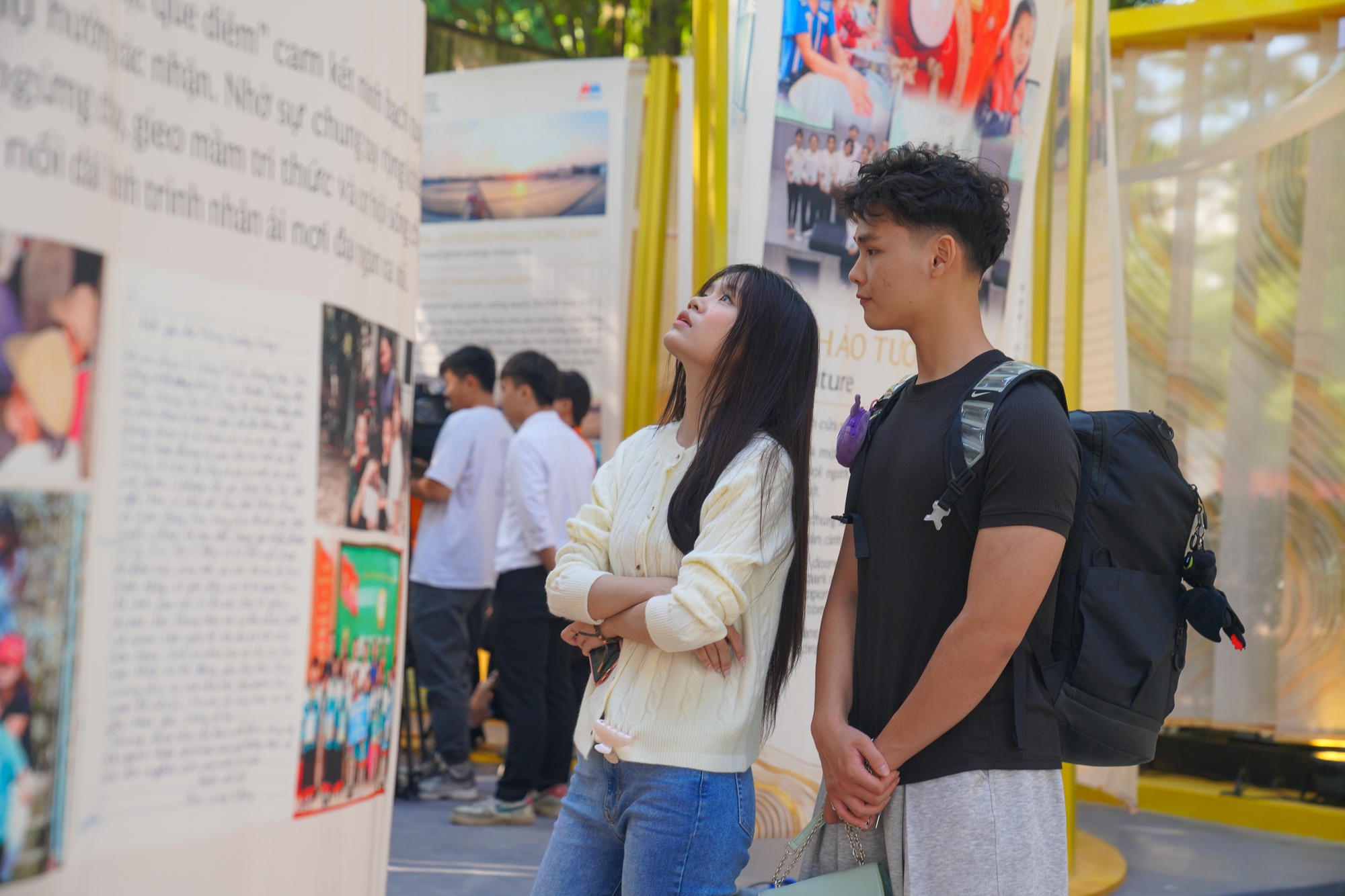 Triển lãm đặc biệt lan tỏa tinh thần kiên trì phụng sự của những “người hùng” bền bỉ cống hiến, tạo ra giá trị cho cộng đồng- Ảnh 5. Triển lãm đặc biệt lan tỏa tinh thần kiên trì phụng sự của những “người hùng” bền bỉ cống hiến, tạo ra giá trị cho cộng đồng- Ảnh 5.