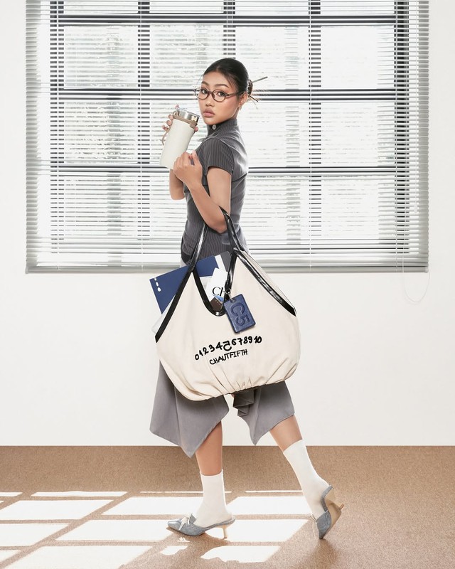 Giày hở gót, 'chân ái' của phong cách sang trọng đầy phóng khoáng- Ảnh 3.