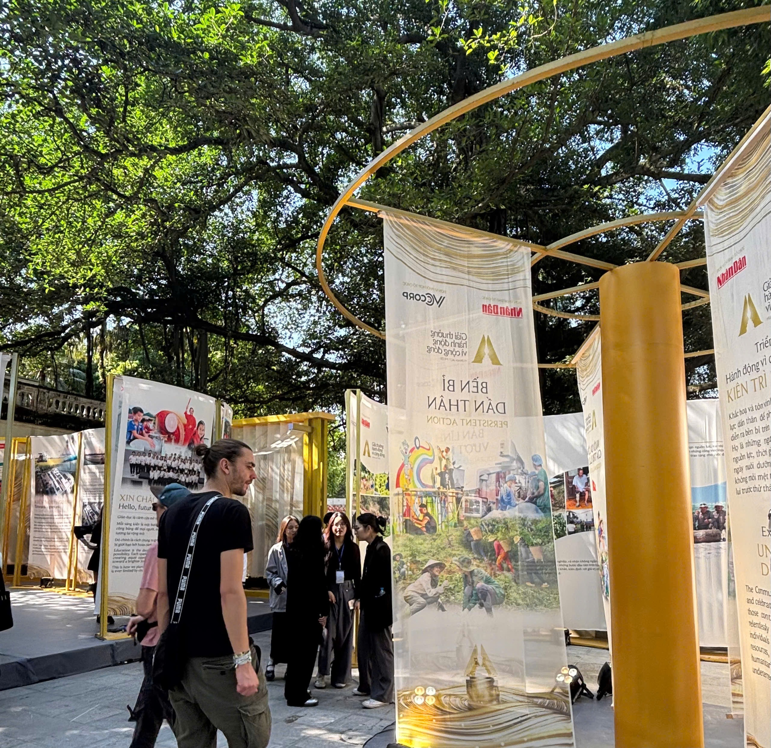 Xuân Bắc, Hồ Ngọc Hà ngồi 'ghế nóng' giải thưởng Hành động vì cộng đồng 2025- Ảnh 3.