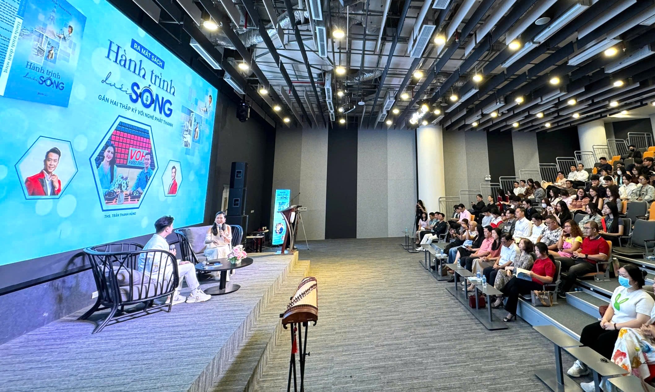 Vỡ mộng ca sĩ, định mệnh đưa Trần Thanh Hùng làm MC phát thanh- Ảnh 2.