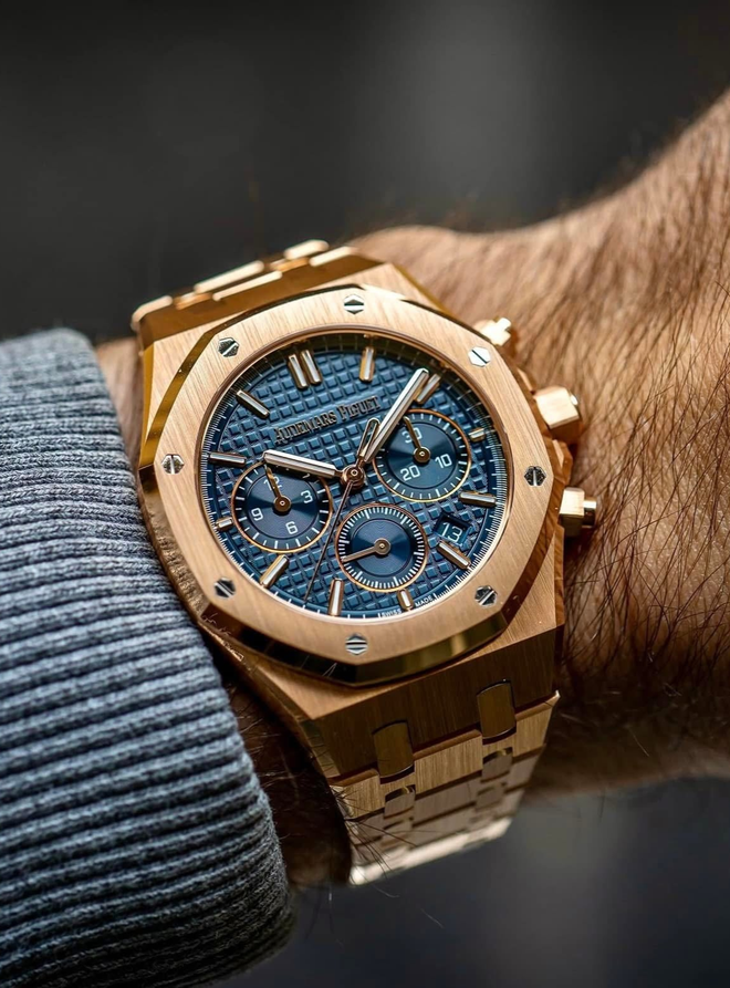 Hà Hồ tặng chồng chiếc đồng hồ Top 3 thế giới, Kim Lý nghẹn ngào- Ảnh 5.