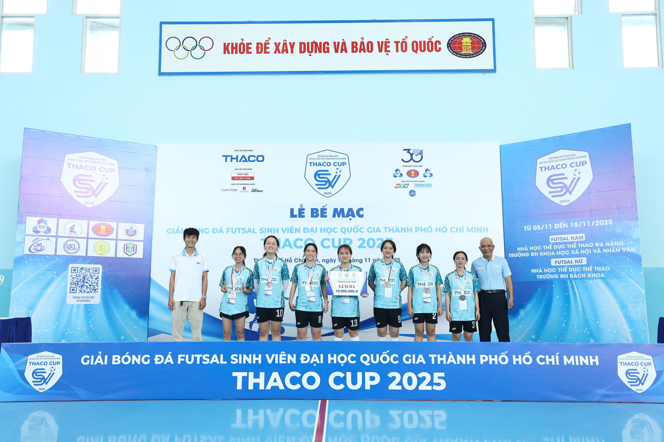 Đã tìm ra những ngôi vô địch giải futsal sinh viên THACO CUP 2025 - Ảnh 2.