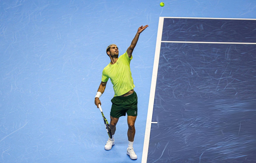 Alcaraz, Sinner vào chung kết ATP Finals 2025 - 2