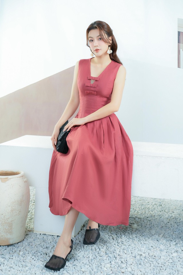 Nhẹ như mây trong từng bước đi với đầm linen- Ảnh 5.