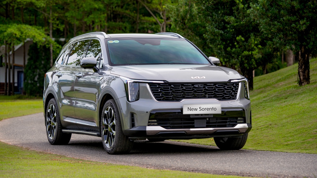 Tháng 11, Kia ưu đãi lớn nhất trong năm cho New Carnival, New Sonet, New Seltos, Carens - 3