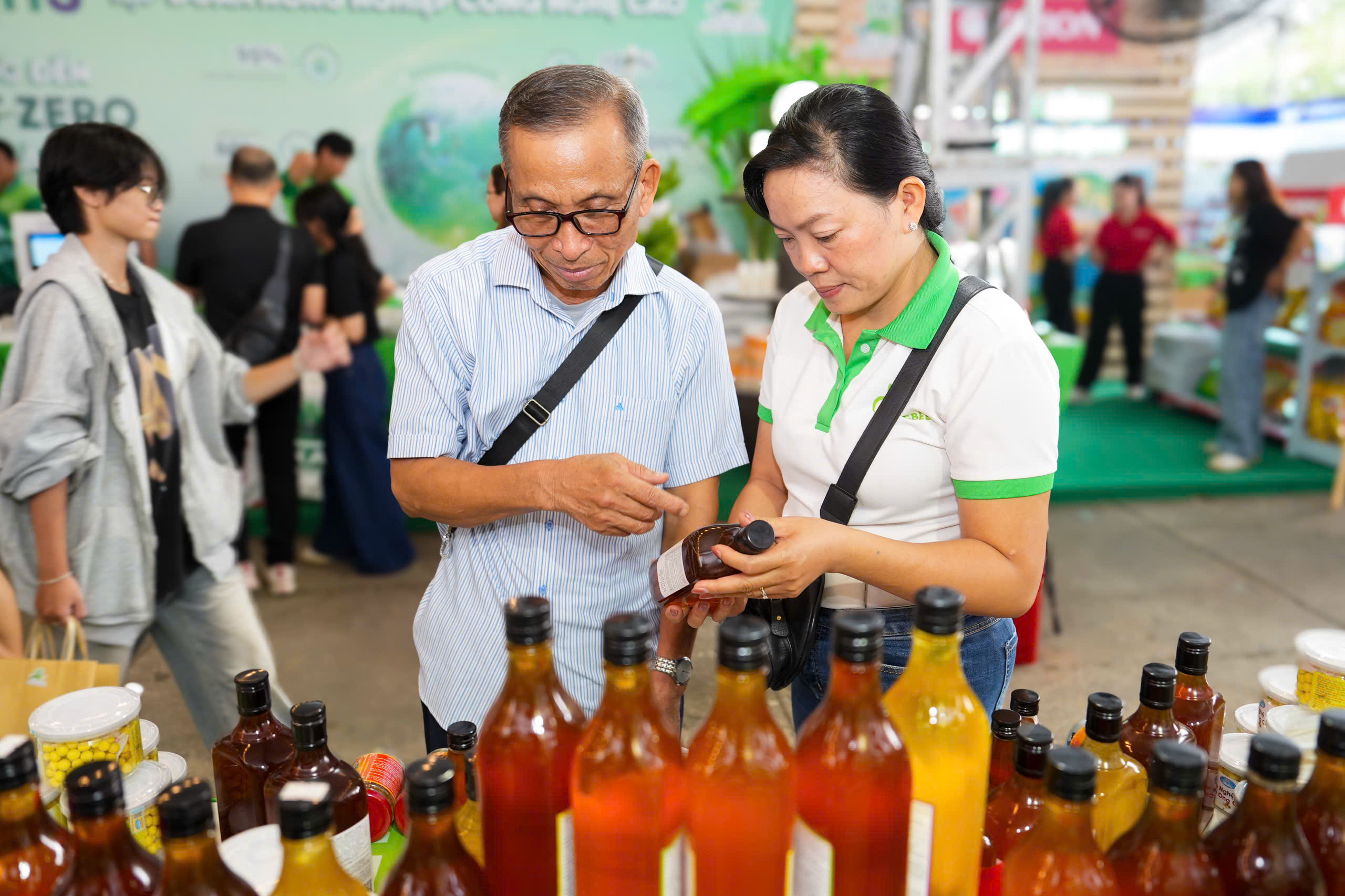 Hàng chục ngàn lượt khách ‘phủ xanh’ ngày hội Việt Nam Xanh - Ảnh 7.