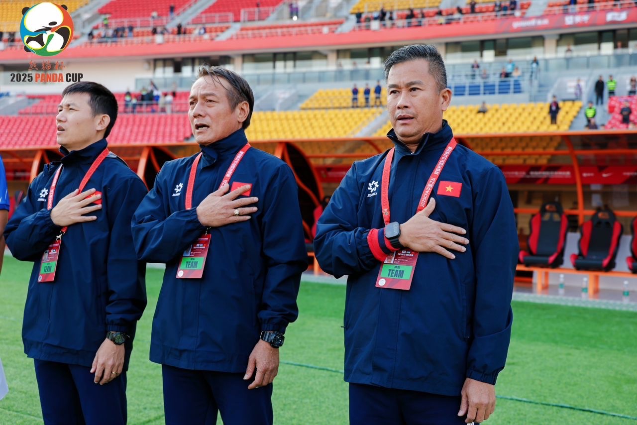 Trung vệ HAGL cao 1,95 m sẵn sàng cùng U.23 Việt Nam đánh bại U.23 Hàn Quốc- Ảnh 3.