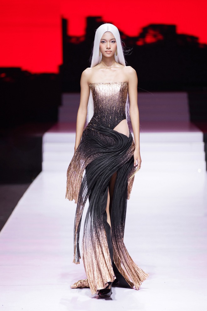 Những điểm sáng trên sàn diễn Vietnam International Fashion Week- Ảnh 13.