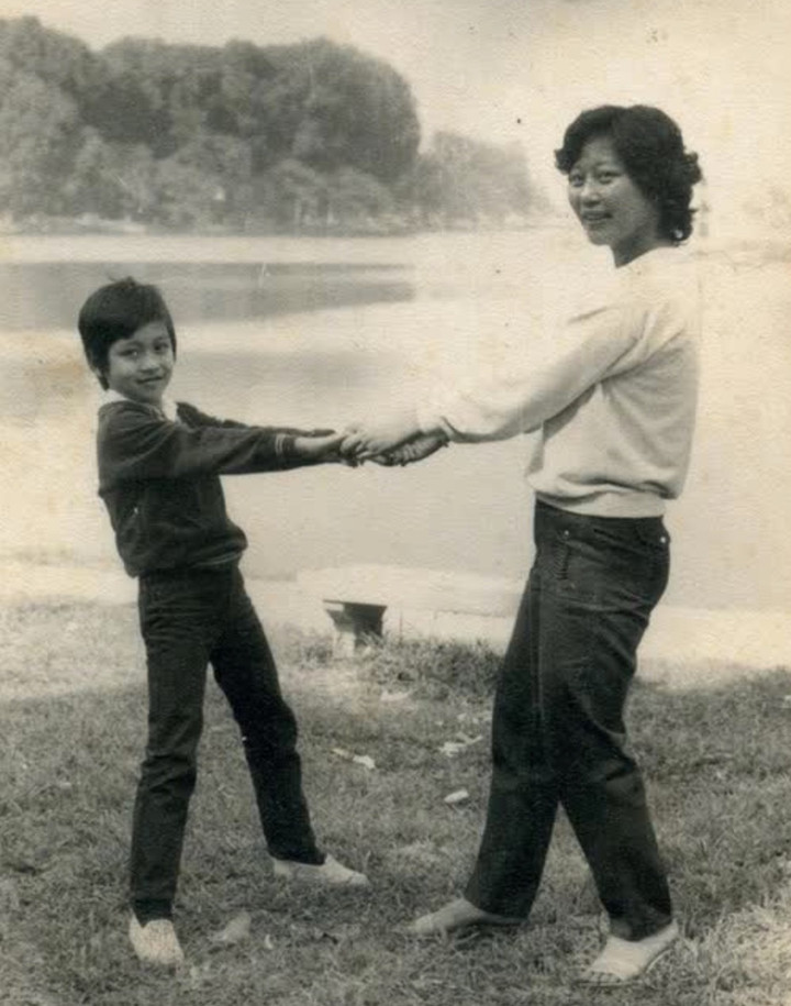 1763346876 386 Qua khu vat va het long vi con cua me