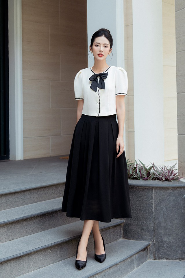Rạng ngời khí chất với chân váy xếp ly- Ảnh 3.