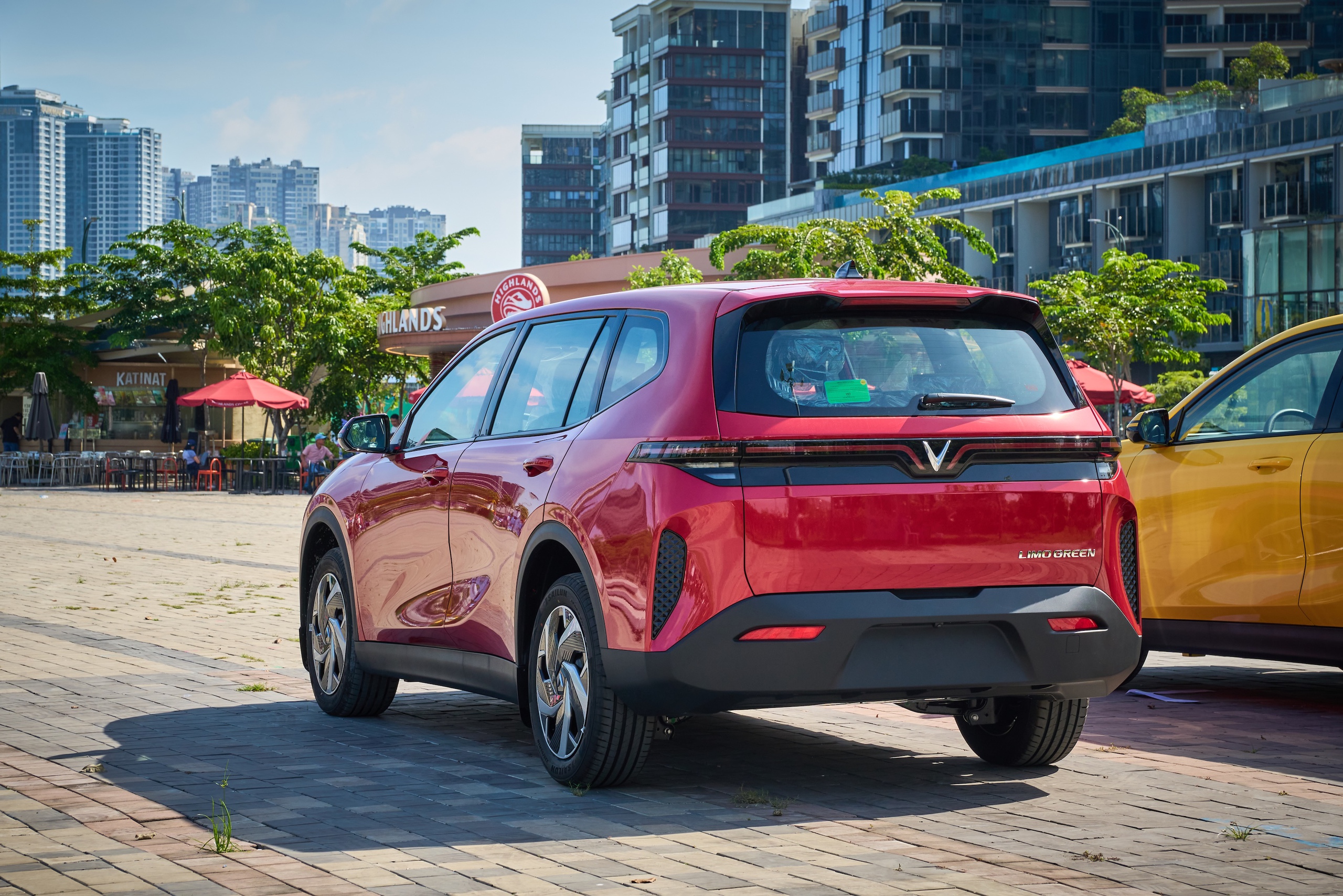 VinFast Limo Green đang 'vẽ' lại bức tranh thị phần phân khúc MPV 7 chỗ? - Ảnh 3.