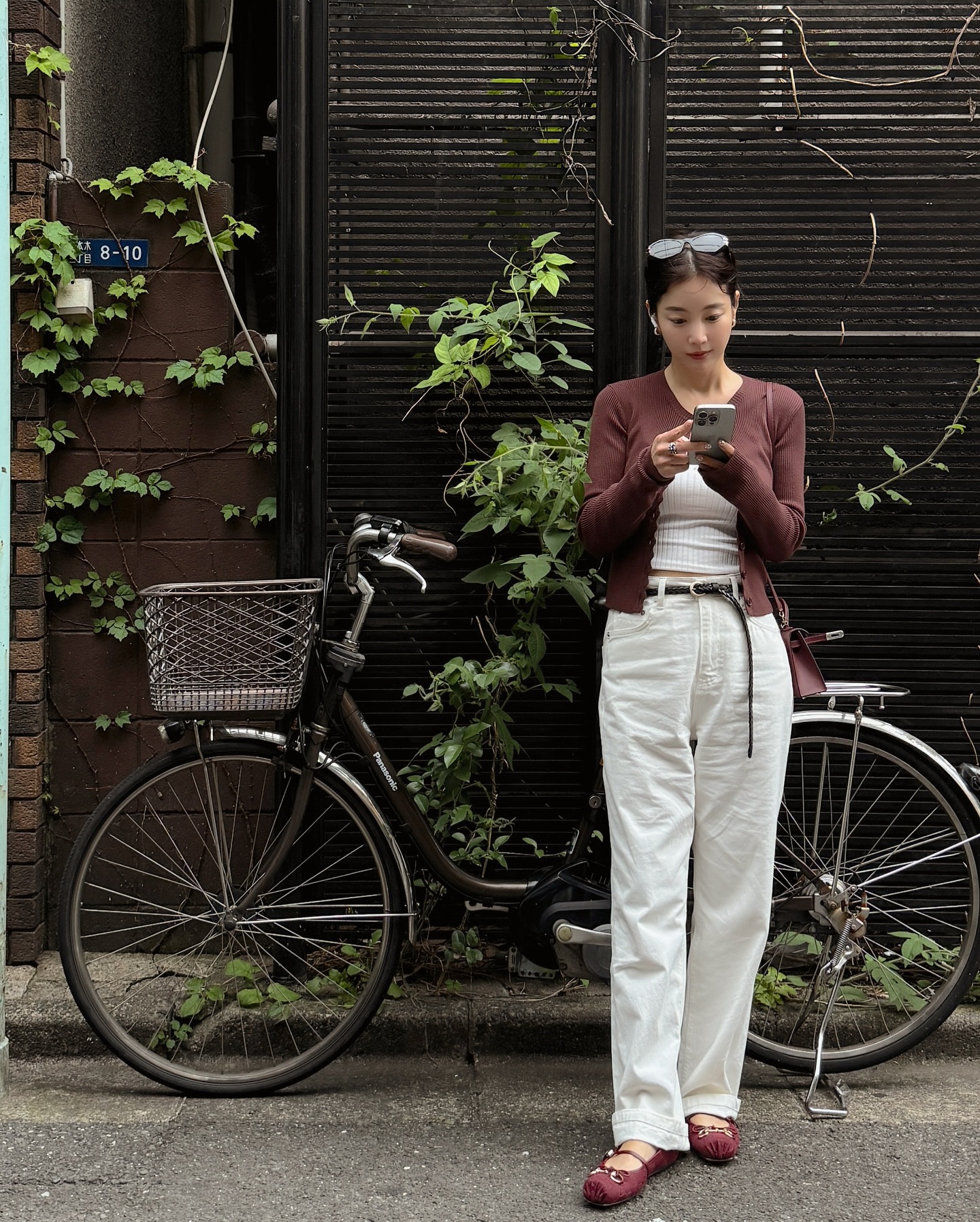 10 cách mặc quần ống rộng dành cho phụ nữ trên 40 tuổi, đẹp tới nỗi muốn diện suốt mùa đông 8 10 cách mặc quần ống rộng dành cho phụ nữ trên 40 tuổi, đẹp tới nỗi muốn diện suốt mùa đông - Ảnh 8.