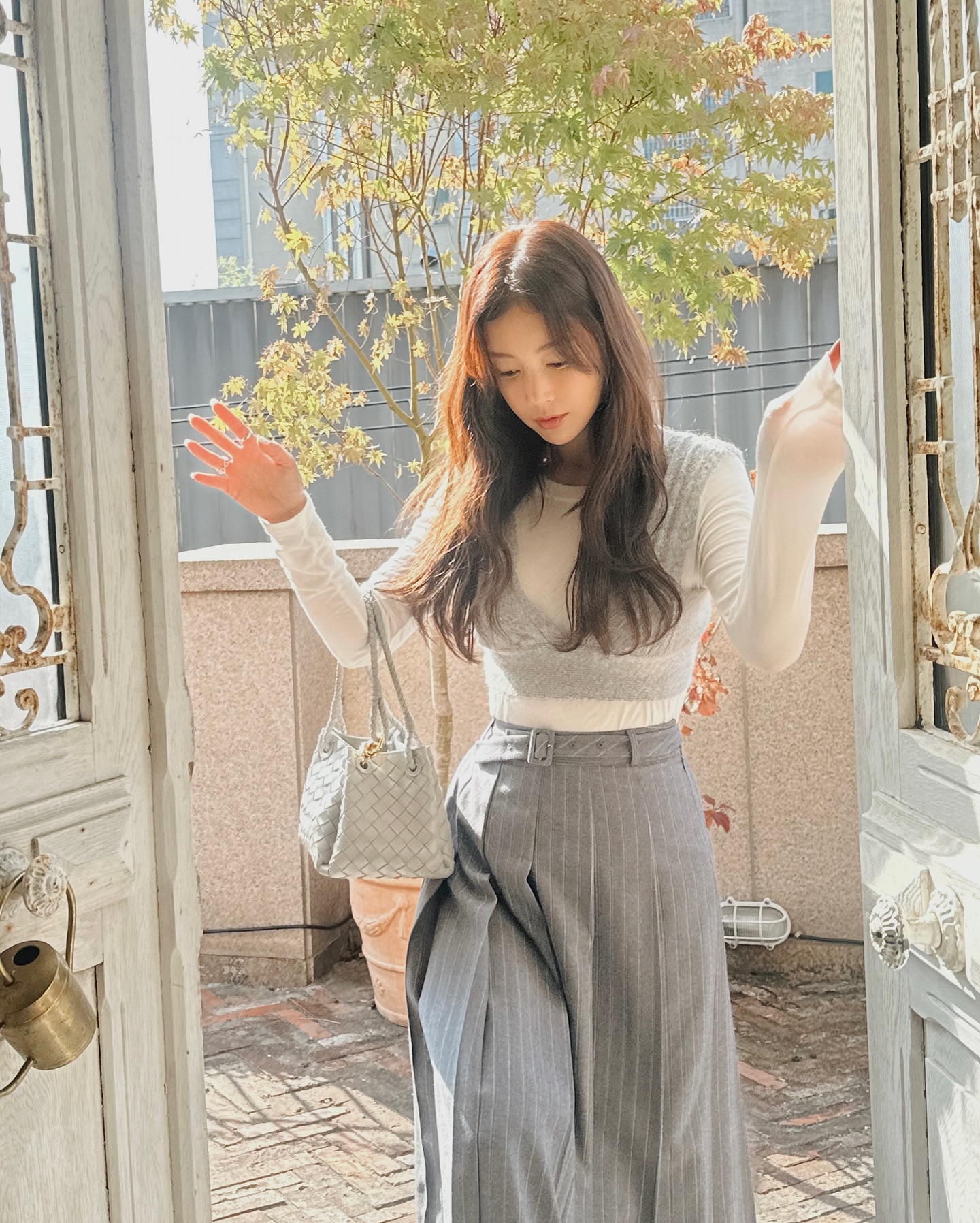 10 cách mặc quần ống rộng dành cho phụ nữ trên 40 tuổi, đẹp tới nỗi muốn diện suốt mùa đông 10 10 cách mặc quần ống rộng dành cho phụ nữ trên 40 tuổi, đẹp tới nỗi muốn diện suốt mùa đông - Ảnh 10.