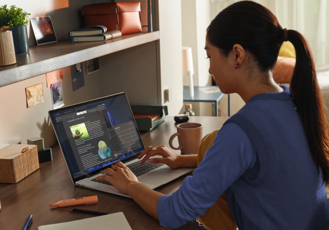 Công cụ AI trên laptop HP hỗ trợ học sinh. Ảnh: HP