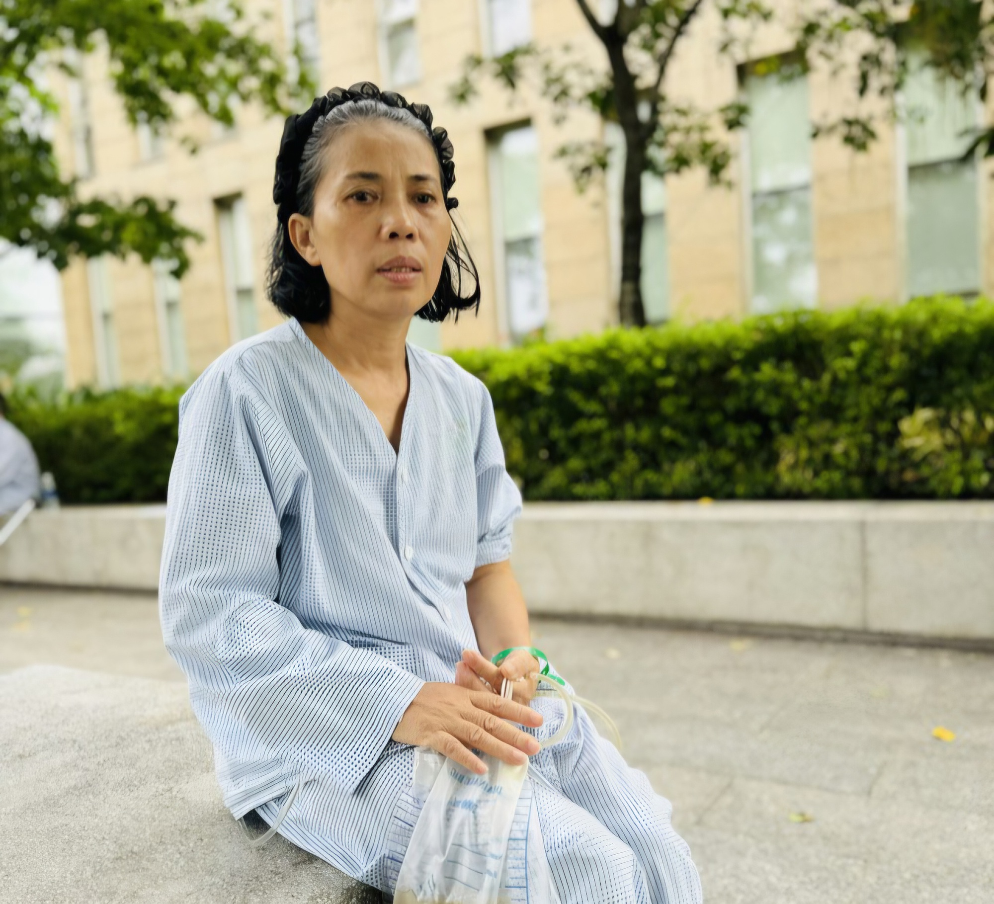 Giọt Thu, tác giả thơ của hàng trăm khúc, lâm bệnh hiểm nghèo- Ảnh 2.