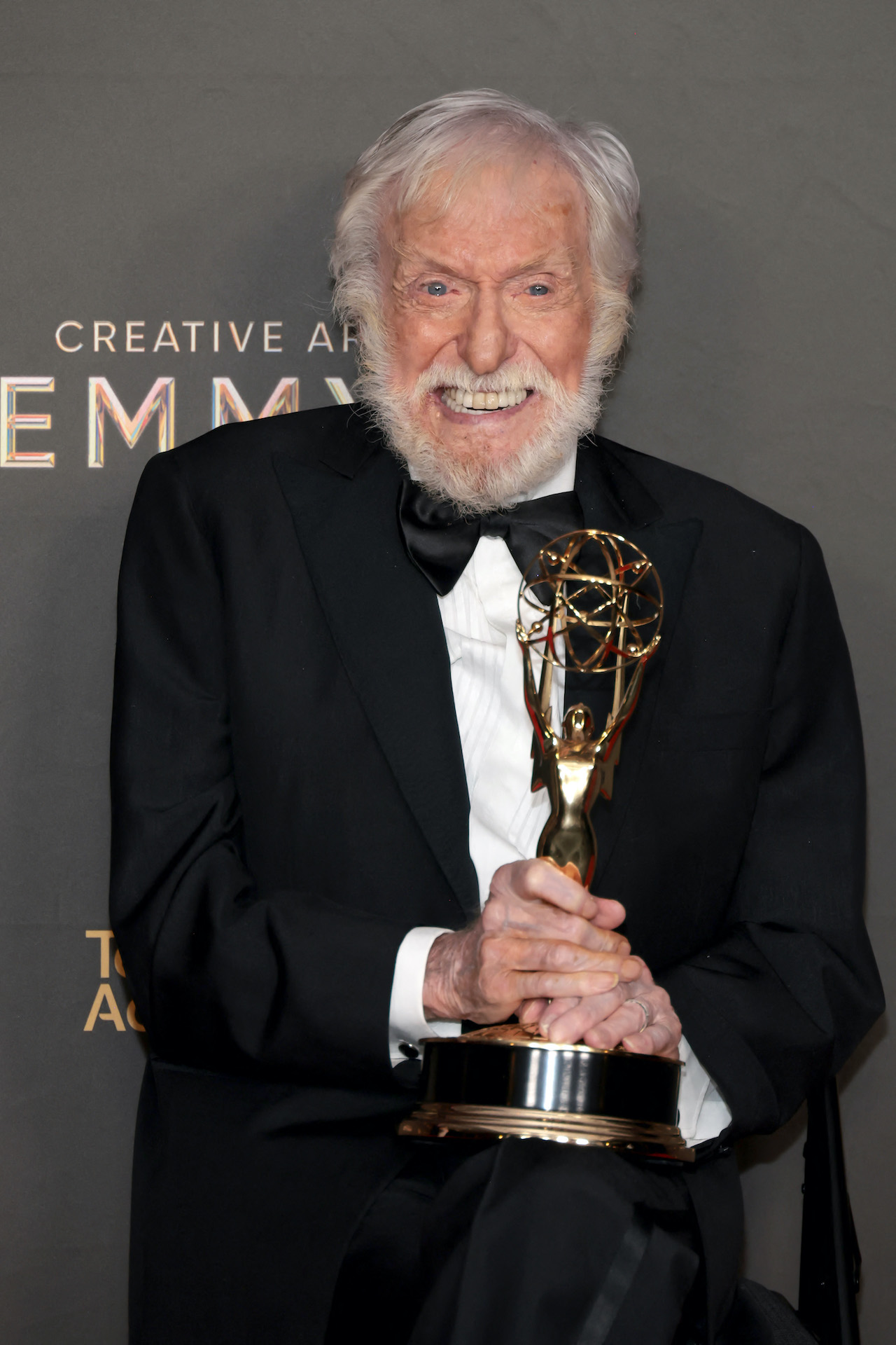 Huyền thoại Dick Van Dyke hé lộ cuộc sống riêng ở tuổi 100

- Ảnh 3.