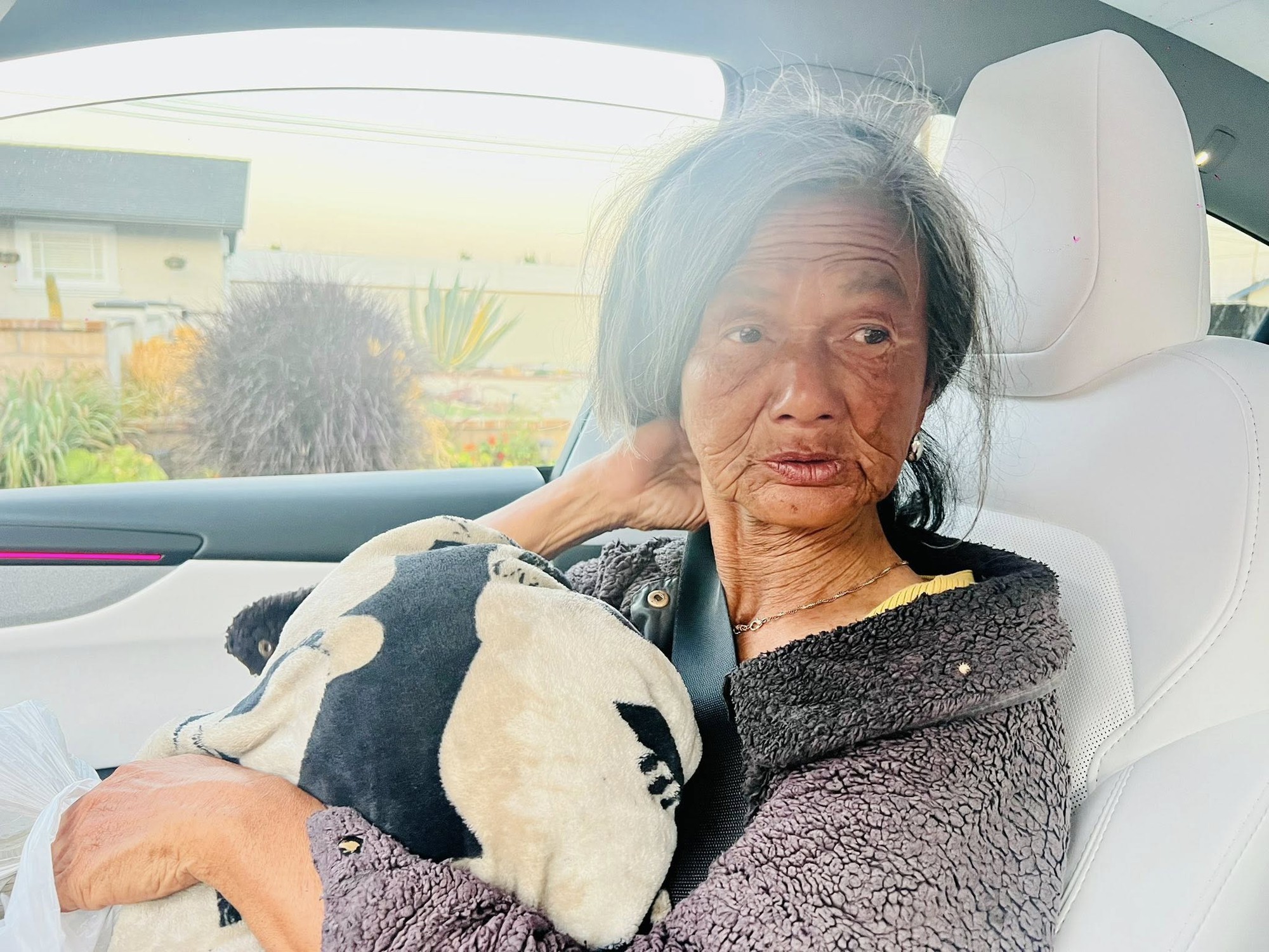 Tuổi 62 sống lang thang ngoài đường của nữ ca sĩ là mỹ nhân đình đám một thời- Ảnh 7.