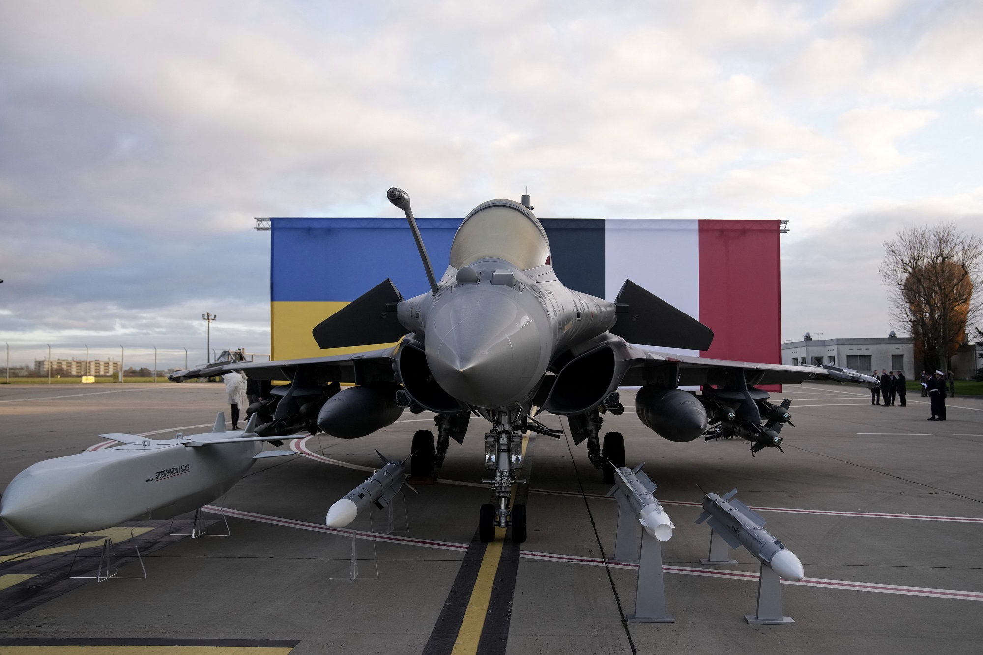 Kyiv sẽ mua máy bay Rafale từ Pháp 2 Chiến sự Ukraine ngày 1.363: - Ảnh 2.