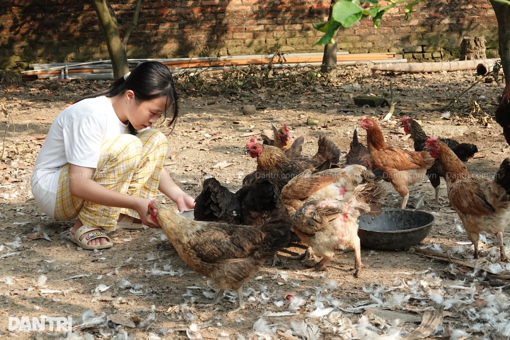 Khốn cảnh bố liệt, mẹ tâm thần, người đàn ông mù lo lắng 3 con thơ dại - 4